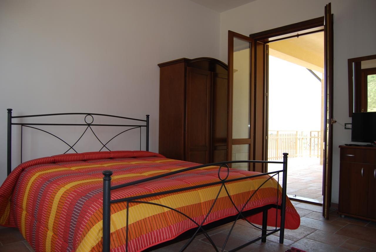 Bed and Breakfast In Sicilia Da Ciro Vita Екстер'єр фото