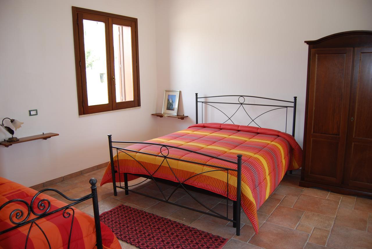 Bed and Breakfast In Sicilia Da Ciro Vita Екстер'єр фото
