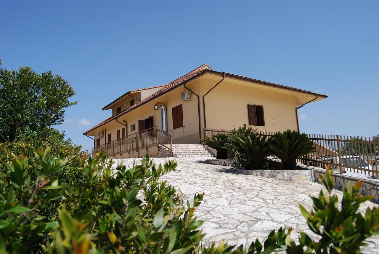 Bed and Breakfast In Sicilia Da Ciro Vita Екстер'єр фото
