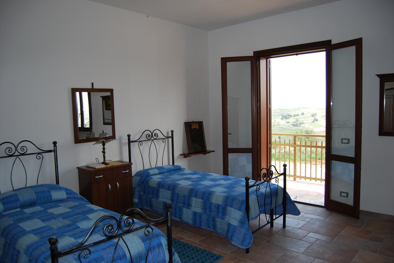 Bed and Breakfast In Sicilia Da Ciro Vita Екстер'єр фото