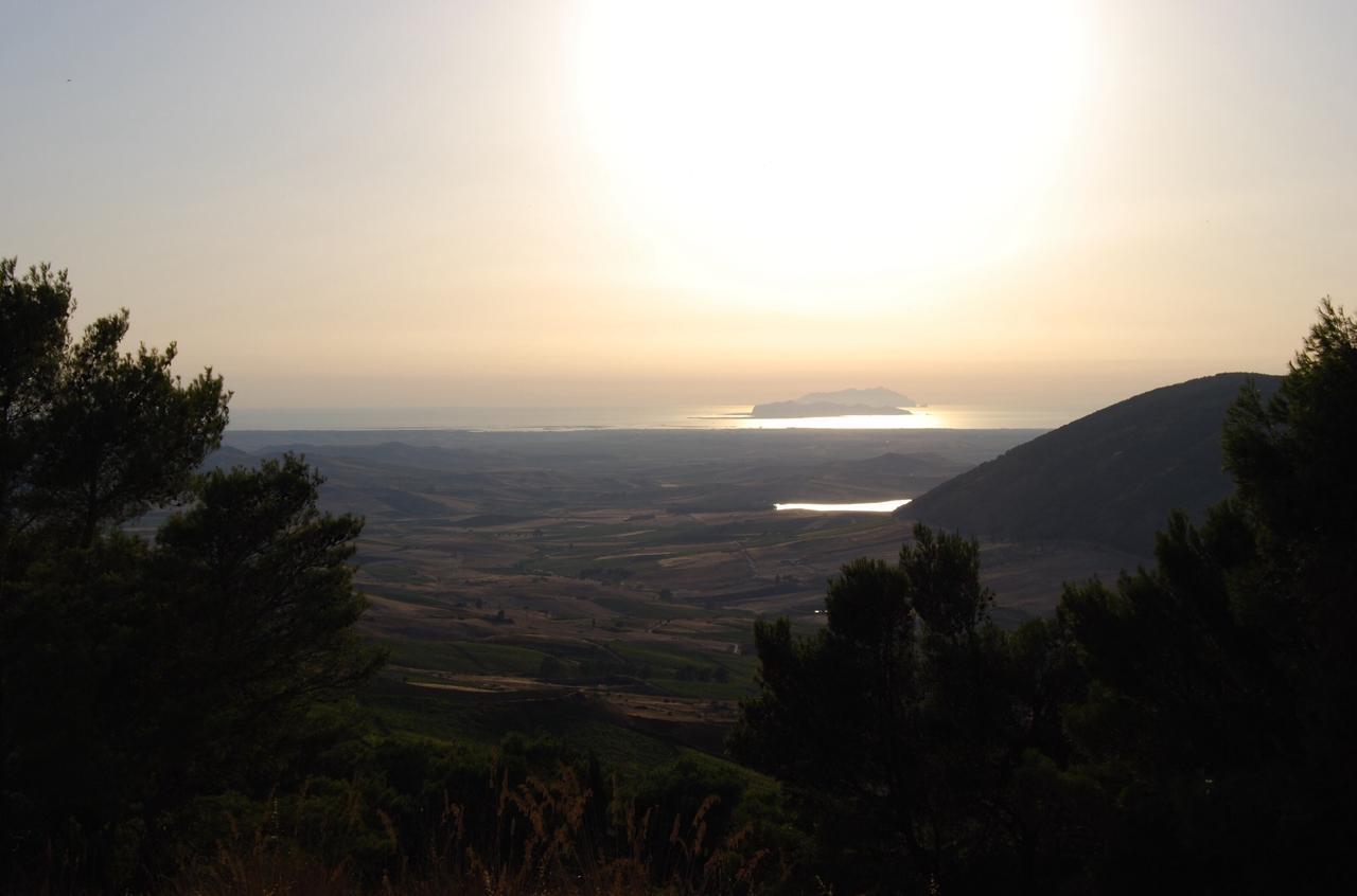 Bed and Breakfast In Sicilia Da Ciro Vita Екстер'єр фото